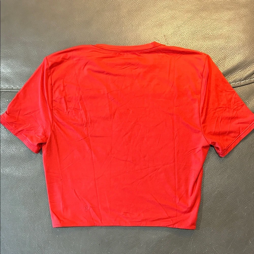Lululemon Swiftly Tech Cropped Red Short-Sleeve Shirt. See measurements - Picture 4 of 5